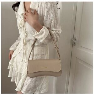 Minimalist The "Serene Curve Khaki Shoulder Bag